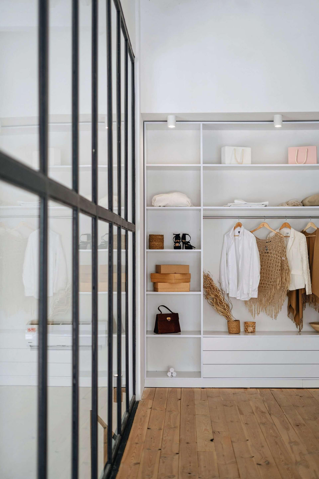 5 Items that Should Be in Your Closet - AV Fashion’s