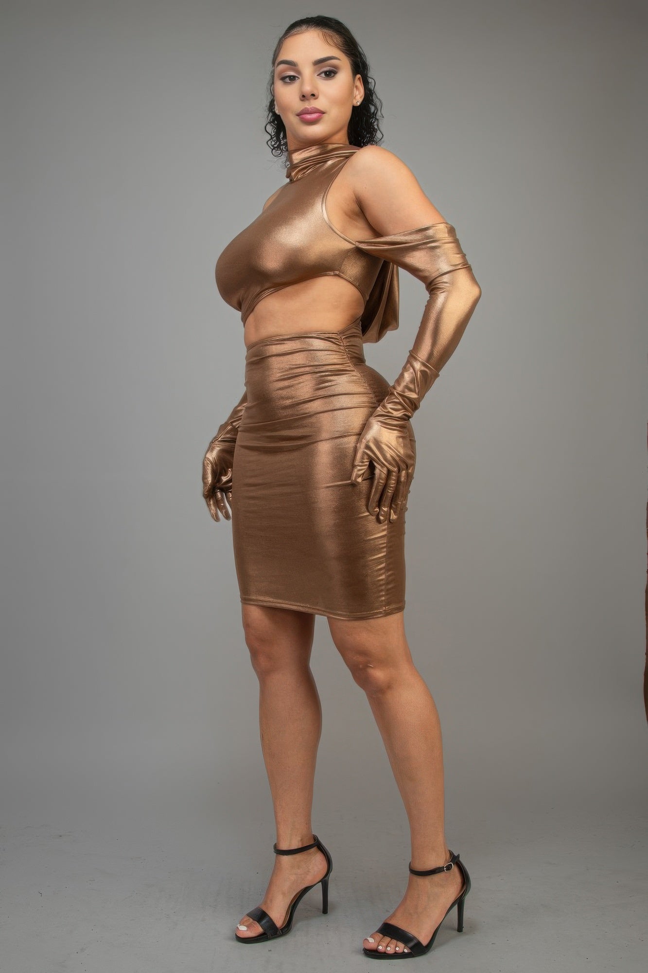 Short Dress With Gloves & Hoodie - AV Fashion’s