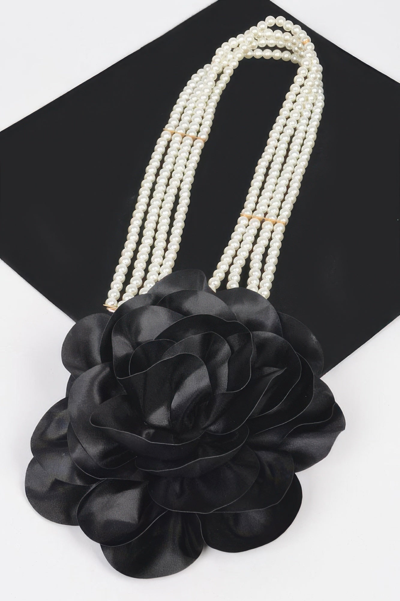 Oversized Flower Pearl Elastic Belt - AV Fashion’s