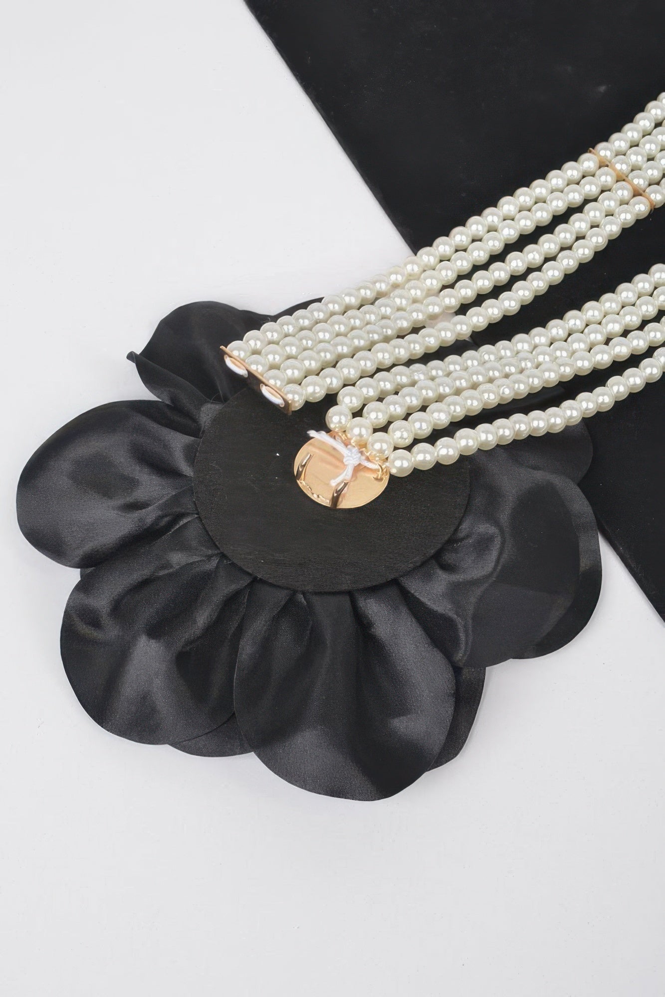 Oversized Flower Pearl Elastic Belt - AV Fashion’s
