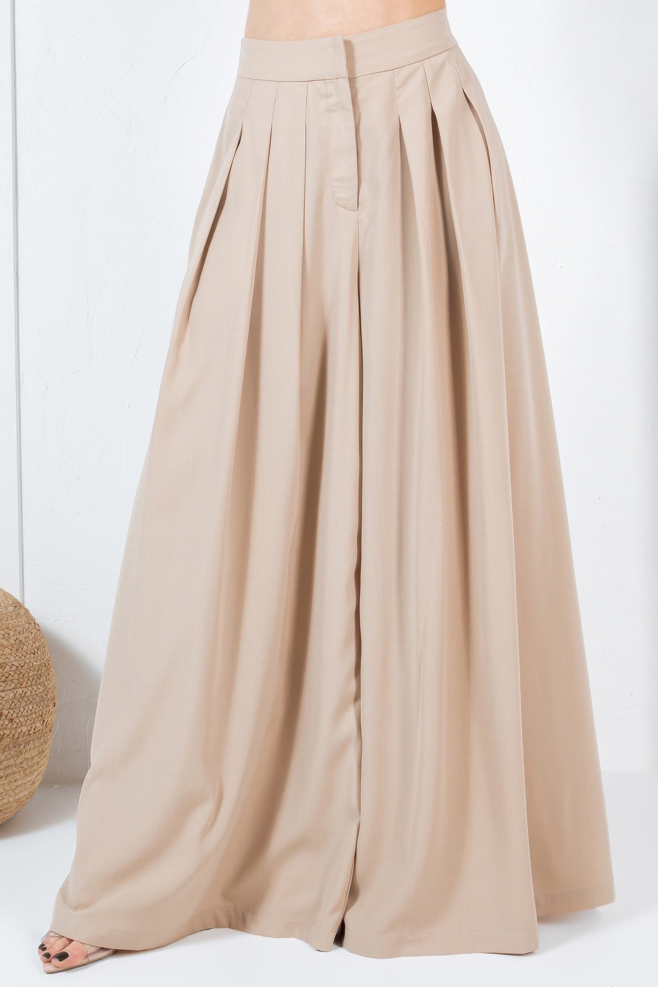 Large Hem Wide Leg Pleated Solid Pants - AV Fashion’s