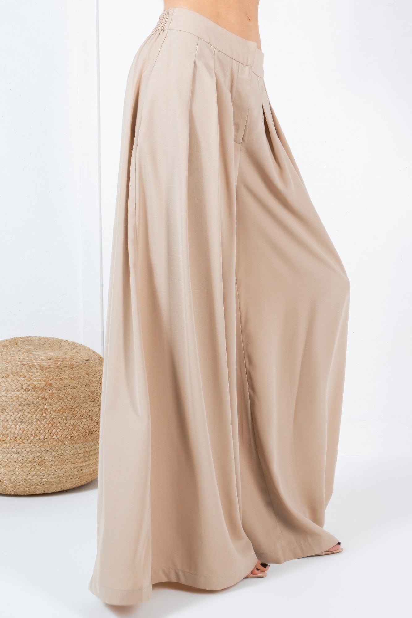 Large Hem Wide Leg Pleated Solid Pants - AV Fashion’s