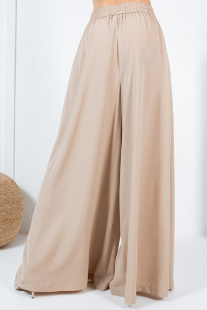 Large Hem Wide Leg Pleated Solid Pants - AV Fashion’s
