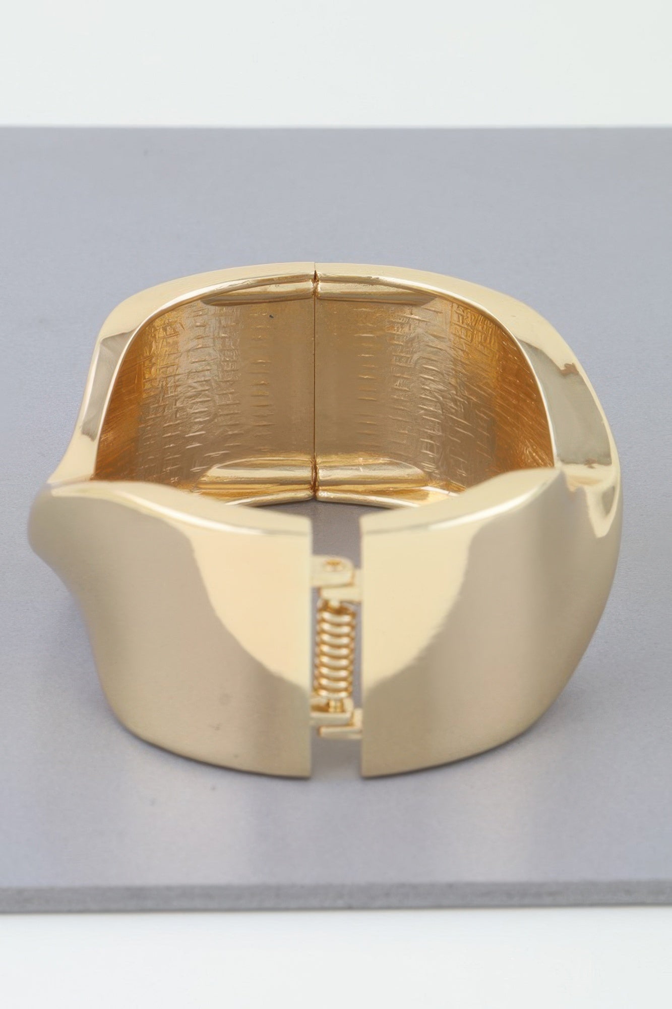 Shiny Twisted Cuff Bracelet - AV Fashion’s