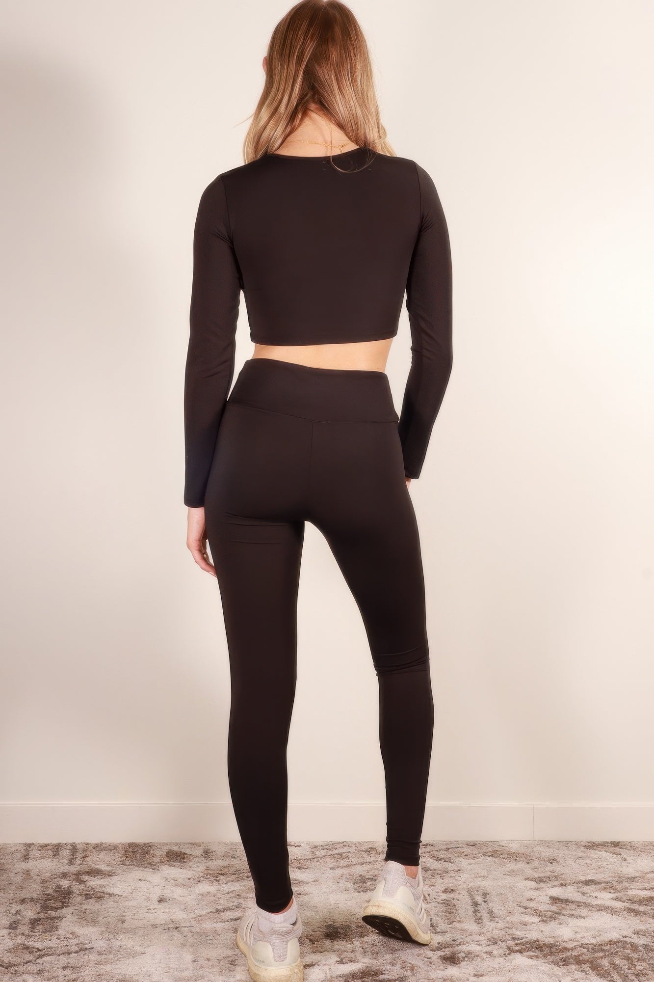 Long Sleeve Crop Top & High Waist Leggings Activewear Set - AV Fashion’s