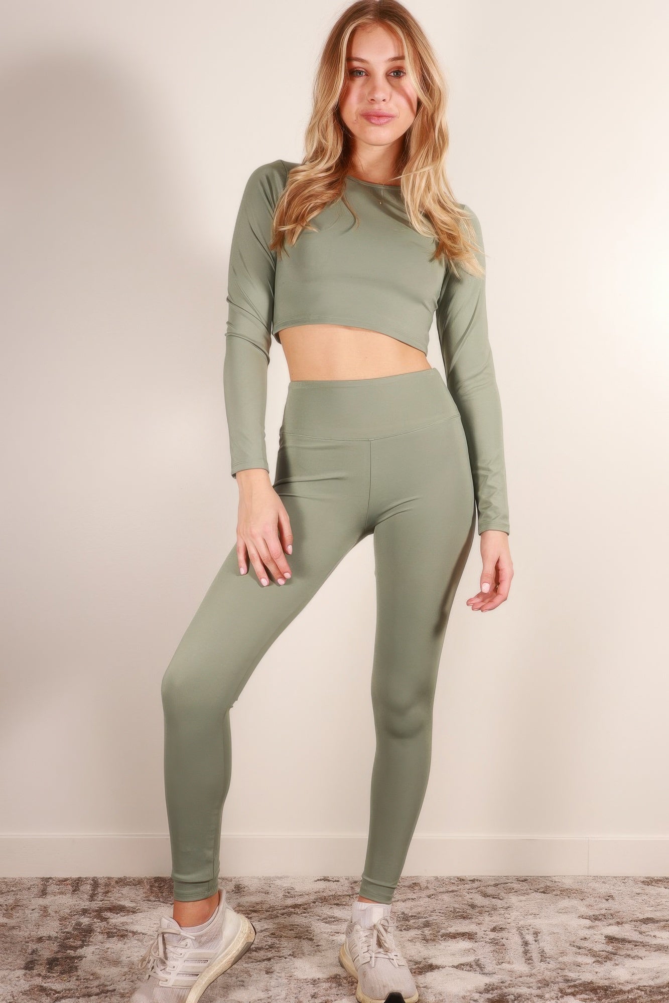 Long Sleeve Crop Top & High Waist Leggings Activewear Set - AV Fashion’s