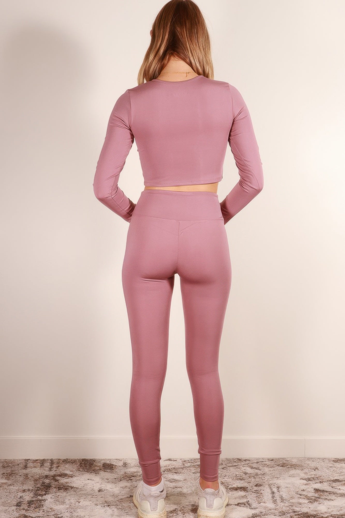 Long Sleeve Crop Top & High Waist Leggings Activewear Set - AV Fashion’s