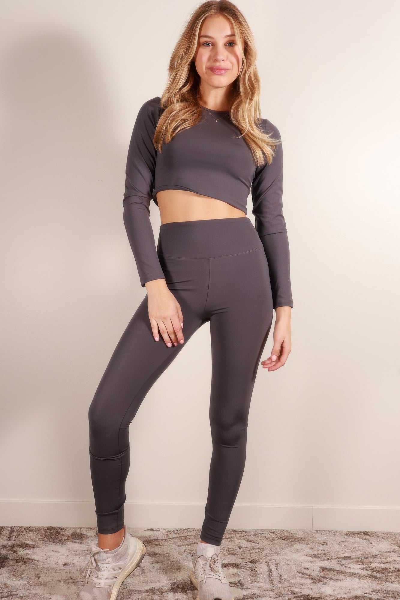 Long Sleeve Crop Top & High Waist Leggings Activewear Set - AV Fashion’s